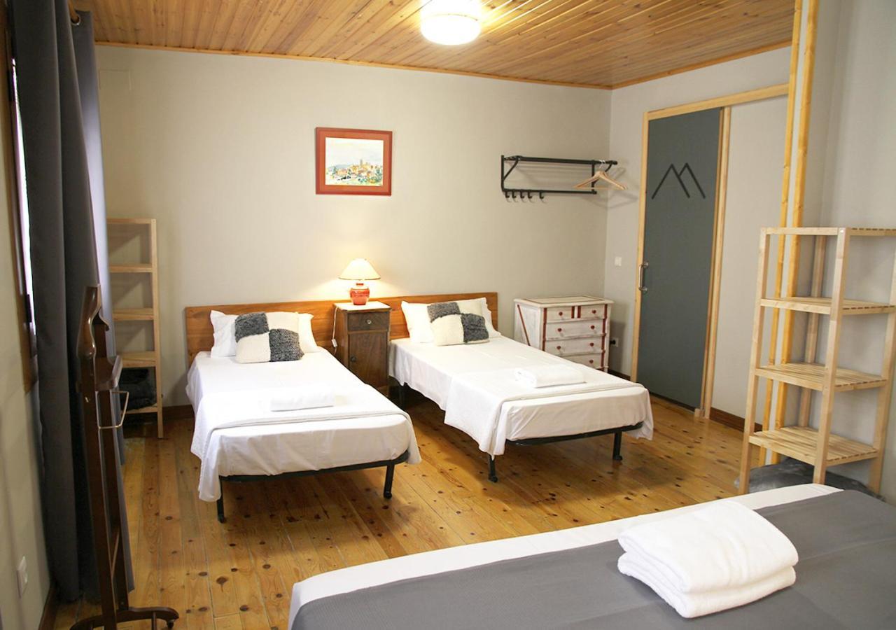 Hostal Fonda Prat Puigcerdà Buitenkant foto