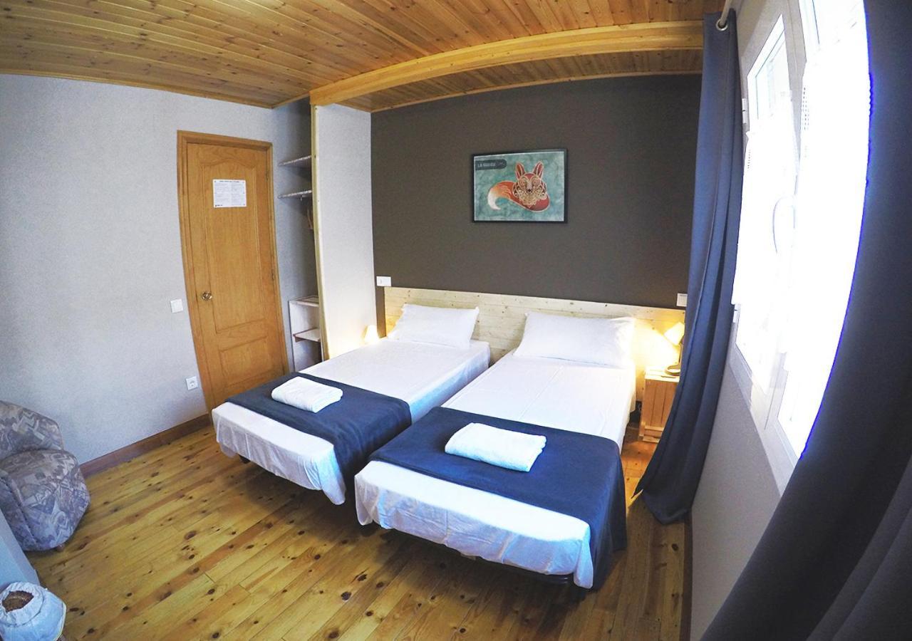 Hostal Fonda Prat Puigcerdà Buitenkant foto