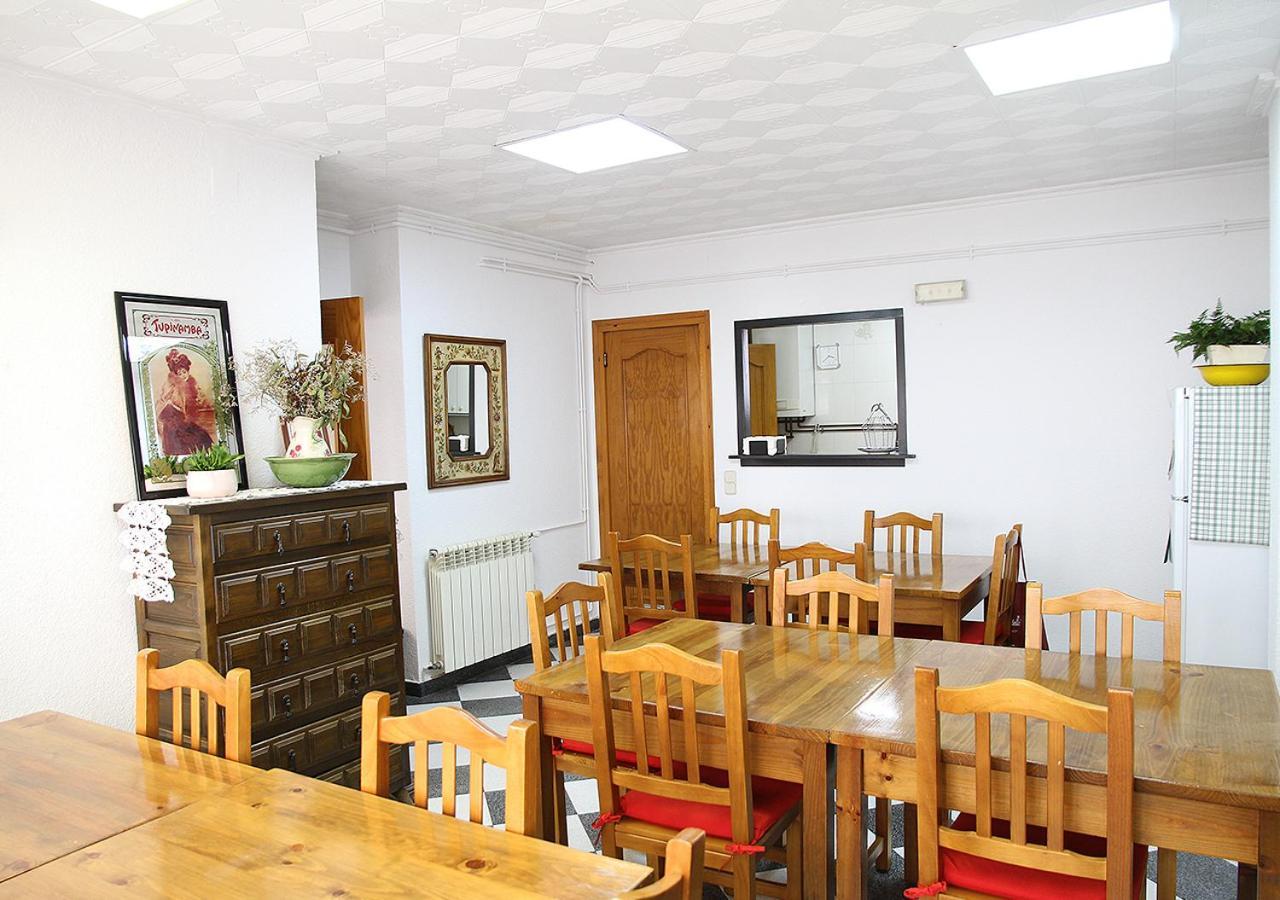 Hostal Fonda Prat Puigcerdà Buitenkant foto