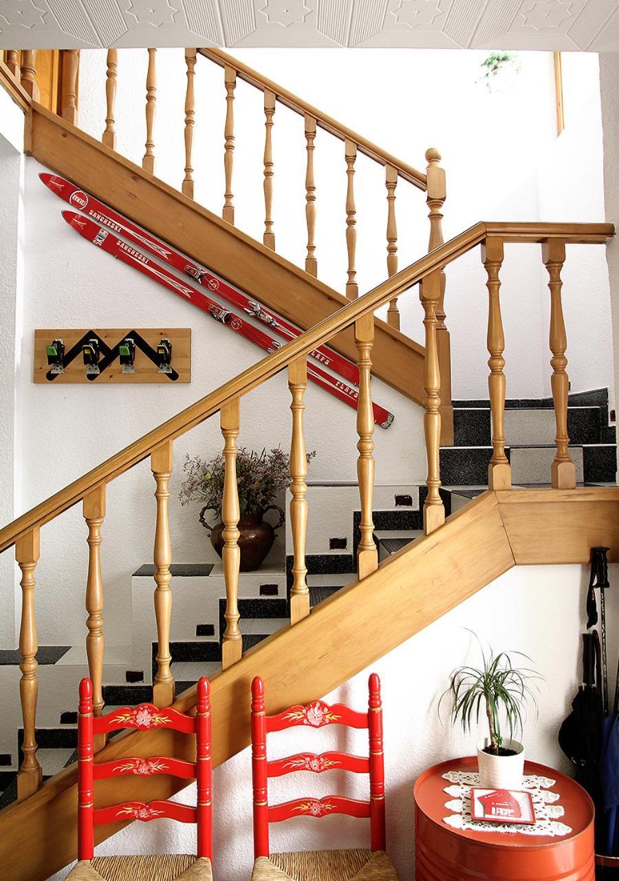 Hostal Fonda Prat Puigcerdà Buitenkant foto