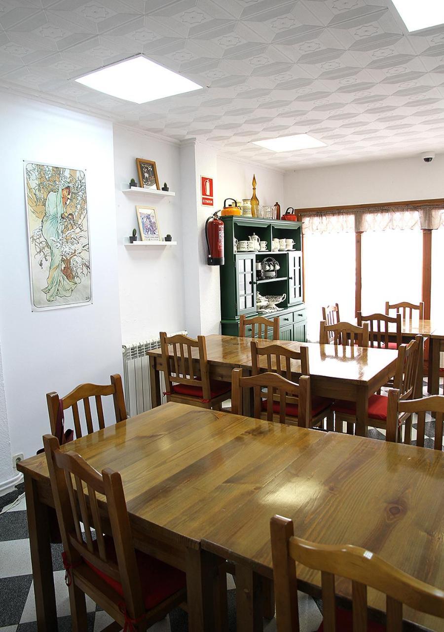 Hostal Fonda Prat Puigcerdà Buitenkant foto