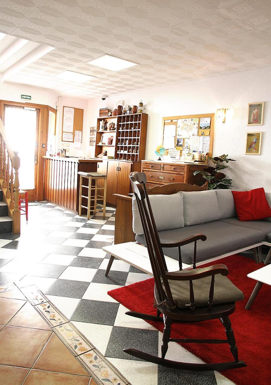 Hostal Fonda Prat Puigcerdà Buitenkant foto